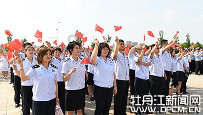 一抹“橄榄绿” 温暖归乡路